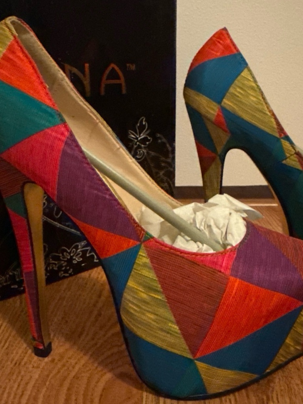 Liliana Maniac-6 Rainbow Geometric Platform Stiletto Heels Size 8 NIB
